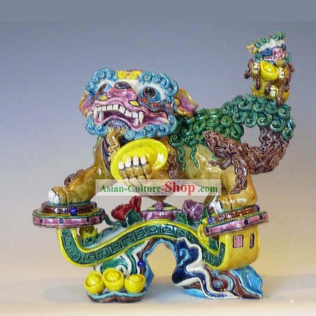Chinese Classical Cochin Ceramics Statues-Large As You Wish Lion King