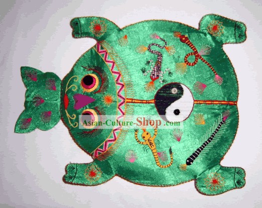 China Hand Made Cloth Craft-Frog King Pillow