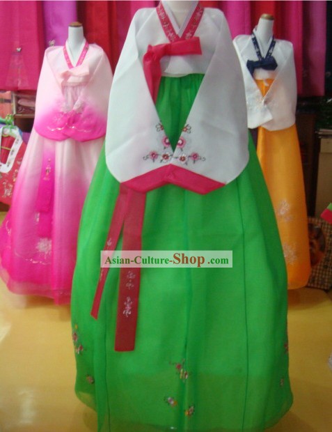 Traditional Korean Hanbok Complete Set for Women (white and green)