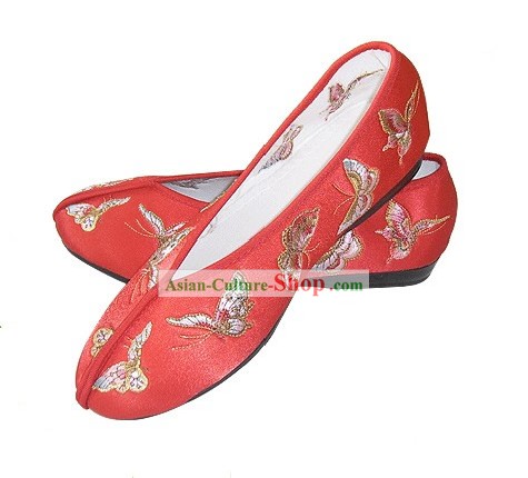 Chinois traditionnel brodé à la main des souliers de satin Papillon (rouge)