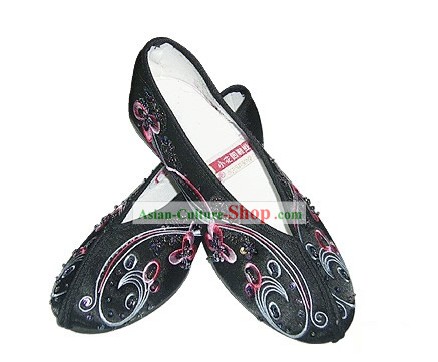 Tradicional china zapatos hechos a mano con cuentas