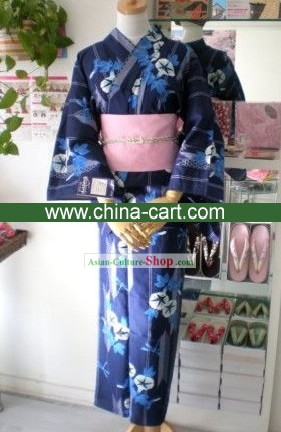 Traditionalブルーモーニンググローリー日本の着物のハンドバッグと下駄フルセット