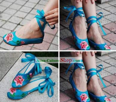Chinese Traditional Handmade Lotus Shoes