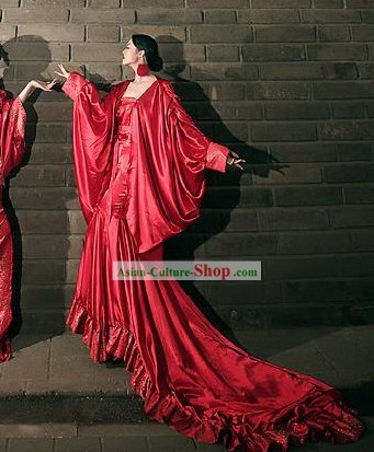 Chinese Classic Red Silk Long Tail Costumes