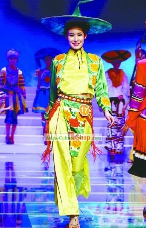 Chinese Traditional Minority Costume and Bamboo Hat Set