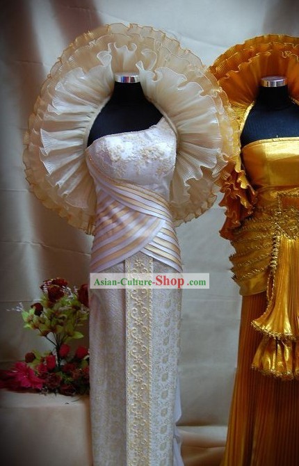 태국 전통 국립 옷입히기 완료 설정