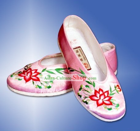 Chinese Traditional Handmade and Embroidered Pink Lotus Cloth Shoes