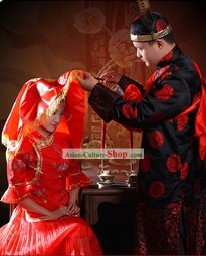 Supreme Chinese Traditional Wedding Kleidung 2 Komplettsets für Braut und Bräutigam