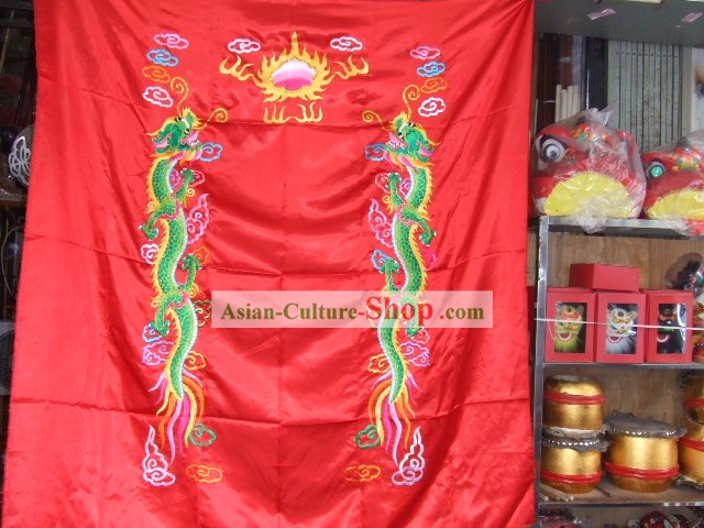Klassischen chinesischen Dragon Dance und Lion Dance Double Dragons Banner