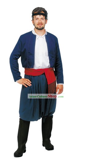 크레타 섬 사람 남성 전통 그리스어 옷입히기