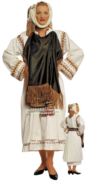 Xios P​​yrgi 여성 전통 그리스어 댄스 옷입히기