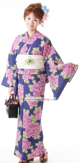 女性のための日本の浴衣の着物ドレス