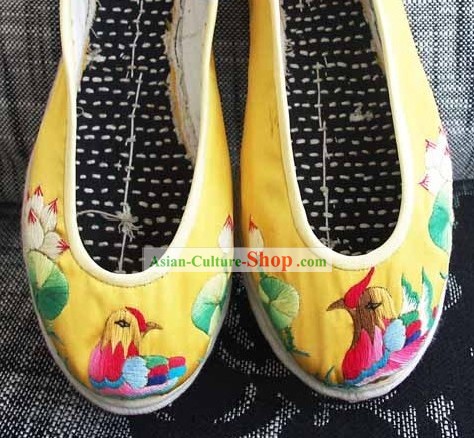 Chinese Traditional Embroidery Mandarin Ducks Shoes