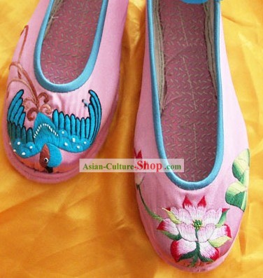Chinese Traditional Hand Made Embroidery Shoes