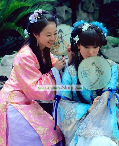 Hong Lou Meng Xue Baochai Costume and Hair Ornaments