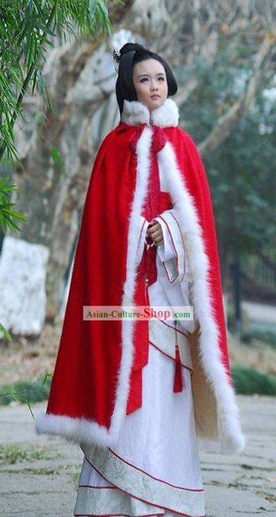 Chinese Classic Beauty Red Cape and Hanfu Quju Clothing