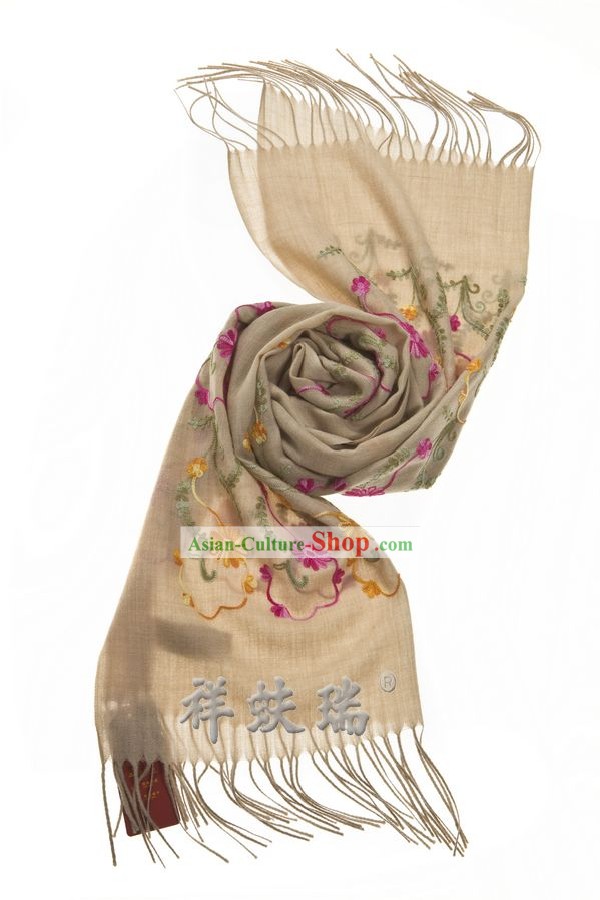 Traditional Chinese Rui Fu Xiang Flower Wool Scarf
