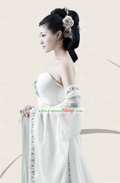 Ancient Chinese White Hanfu Clothing for Beauty