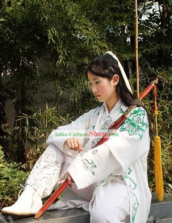 Ancient Chinese White Swordsman Costumes for Men