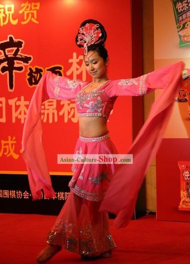 Traditional Chinese Long Sleeve Palace Dancing Costumes for Women