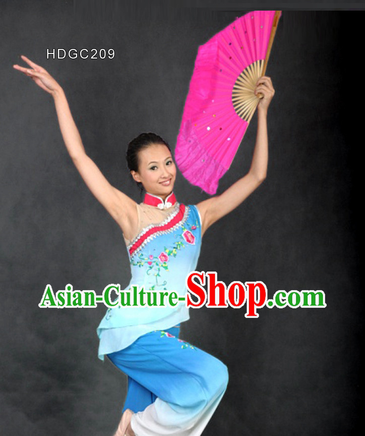 Chinese Classic Embroidered Color Transition Fan Dance Costume for Women