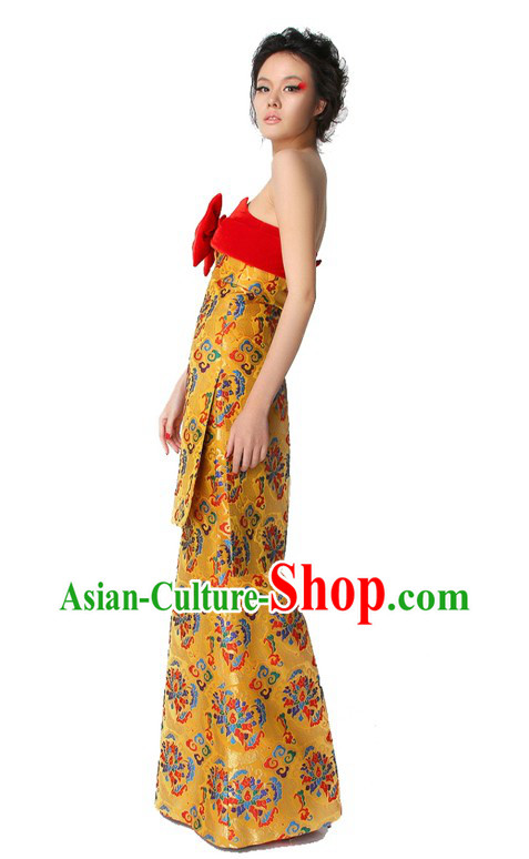 Chinese Classical Golden Long Tail Wedding Evening Dress