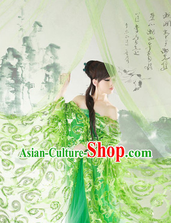 Ancient Chinese Green Costumes for Photo Taking