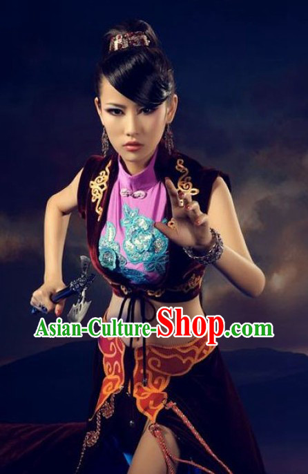 Chinese Cosplay Swordswoman Costumes