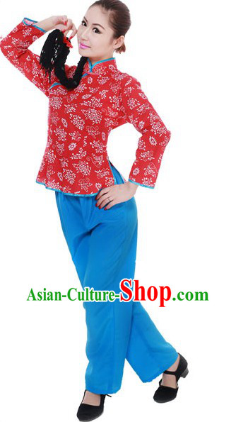 Traditional Chinese Folk Dance Costumes for Women