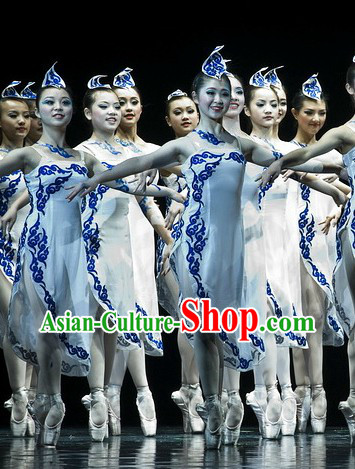 Stage Performance Classical Dance Costumes and Hat Complete Set for Women