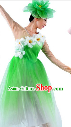 Traditional Nature Dance Clothes and Headwear for Women