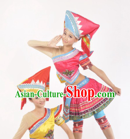Traditional Chinese Zhuang Ethnic Clothing and Headdress for Women
