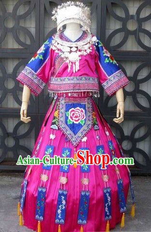 Chinese Miao Minority Singer Costumes and Silver Crown for Women