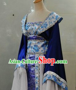 Ancient Chinese Long Trail Hanfu Clothing for Women
