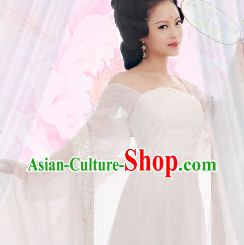 Pure White Chinese Tang Dynasty Beauty Maid Costume