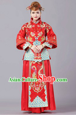 Traditional Chinese Red Wedding Dress Outfit for Brides