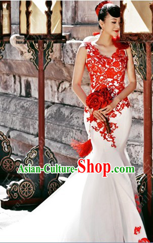 2013 New Design Romantic White Long Tail Wedding Dress
