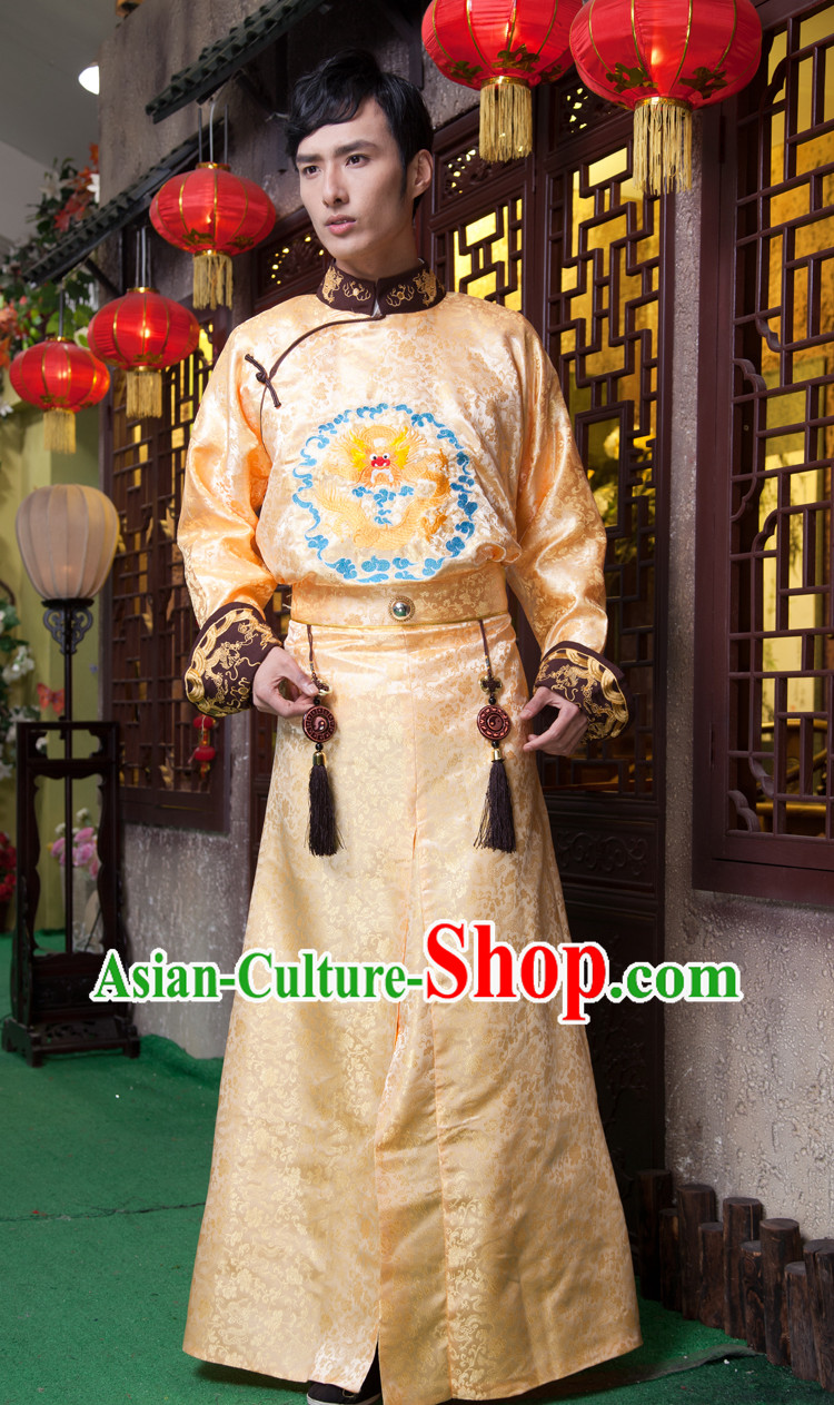 Traditional Ancient Chinese Emperor Dragon Embroidery Outfit for Men