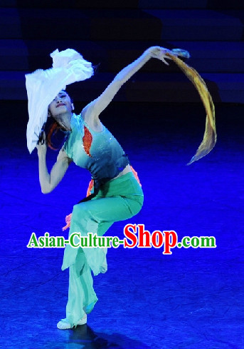 Chinese Solo Dance Costumes and Headwear Complete Set for Women