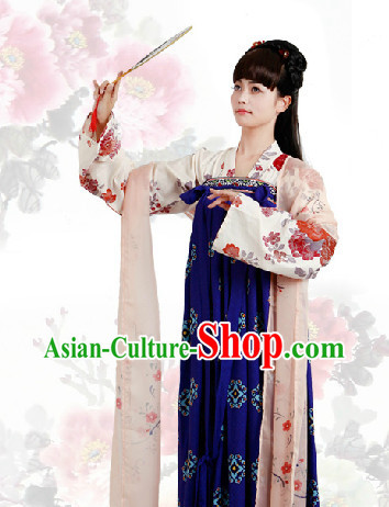 Ancient China Tang Dynasty Outfit for Women
