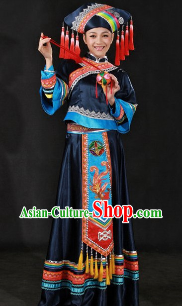 Traditional Chinese Zhuang Clothes and Hat for Women