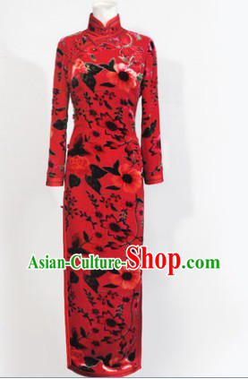 Traditional Chinese Red Silk Long Sleeves Cheongsam for Mother
