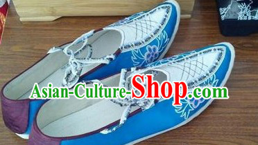 Chinese Opera Blue and White Shoes