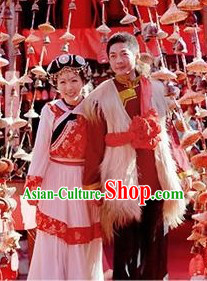 Chinese Naxi Ethnic Minority Wedding Outfit and Hat for Brides and Bridegroom