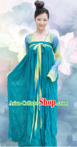 Traditional Tang Dynasty Dresses for Women