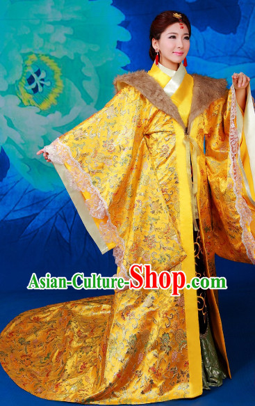 Chinese Imperial Empress Dressing