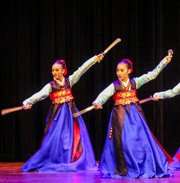 Traditional National Korean Sword Dancing Costumes for Women