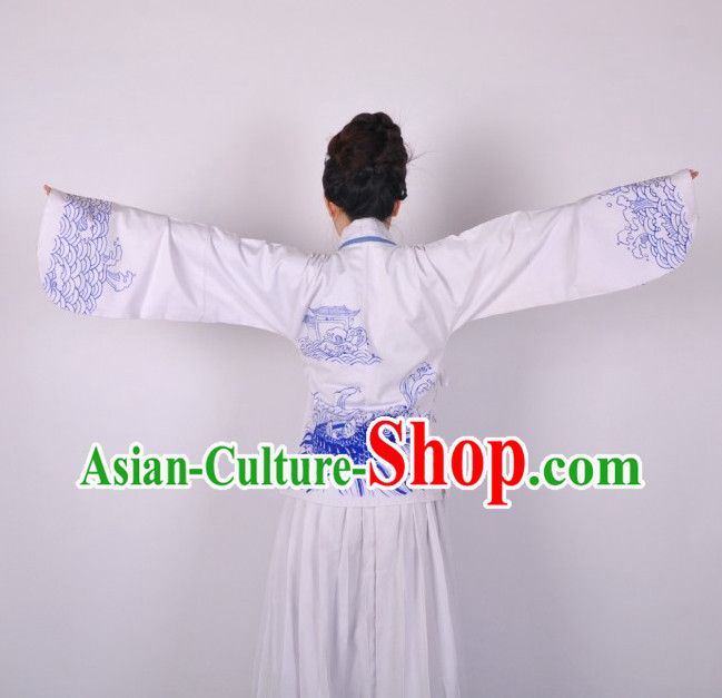Handmade and Painted Fish and Wave Hanfu Garment for Women