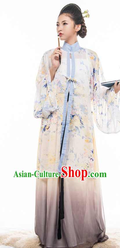 Traditional Chinese High Collar Attire for Women