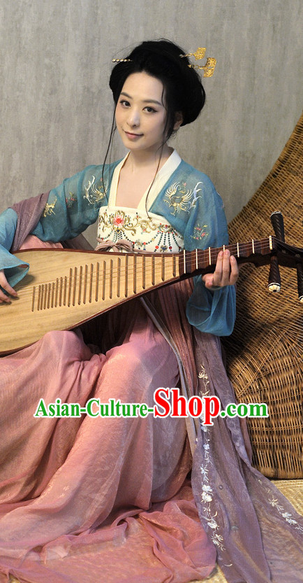 Chinese Traditional Dresses and Hair Accessories for Women